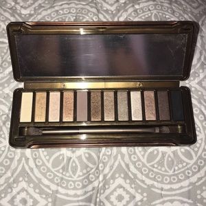 Pure Cosmetics Nude Collection Eyeshadow Palette